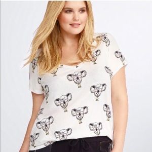 Rebel Wilson koala t-shirt